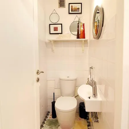 Henne Apartment *