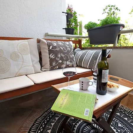 Henne Apartment Porec