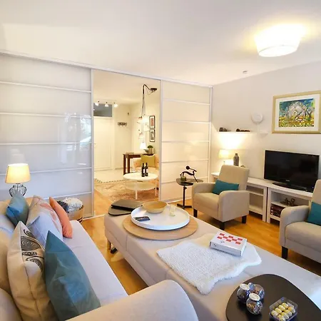 Apartament Henne *